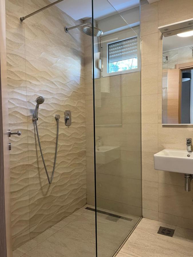 Atina Apartment, City Centre Budva ,Luxurious, Bright, Parking Экстерьер фото