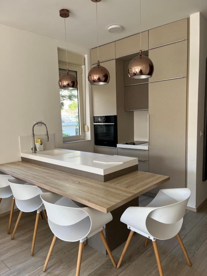 Atina Apartment, City Centre Budva ,Luxurious, Bright, Parking Экстерьер фото