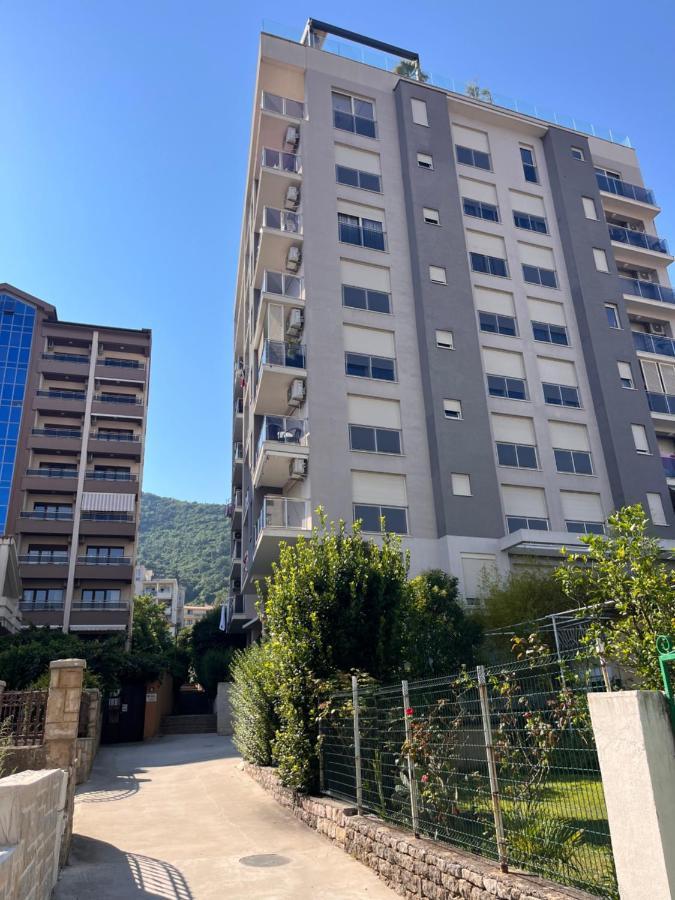 Atina Apartment, City Centre Budva ,Luxurious, Bright, Parking Экстерьер фото